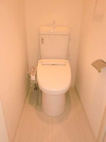 西武池袋線 椎名町駅 徒歩1分 12階建 築15年のトイレ写真