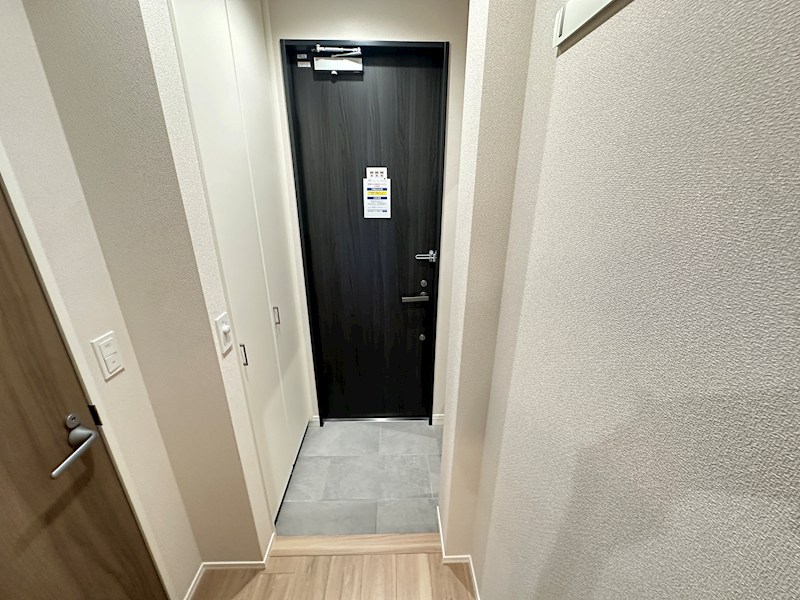 WING TOWA MAISONの玄関写真