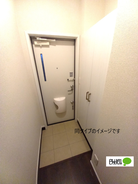 ＪＲ奥羽本線 乱川駅 徒歩13分 3階建 新築の玄関写真