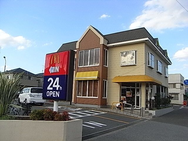 飲食店　マクドナルド（飲食店）まで910m
