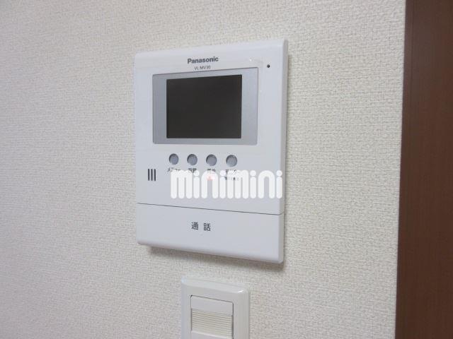 セキュリティ　来客の確認ができるＴＶ付きモニターホンです。