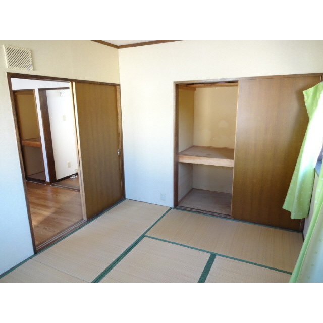 リエージュ道場町Aの内装写真