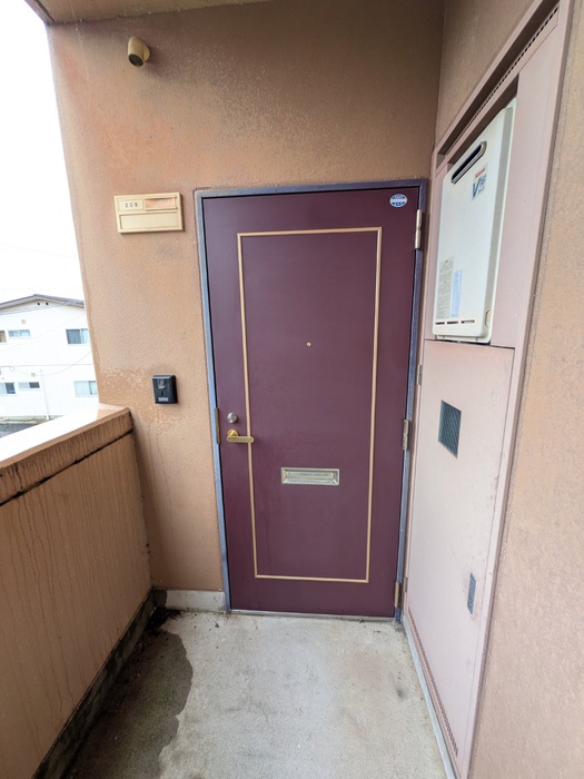 シャロ-ム原町の玄関写真