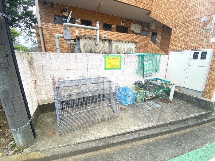 永山フラワーマンションの外観写真