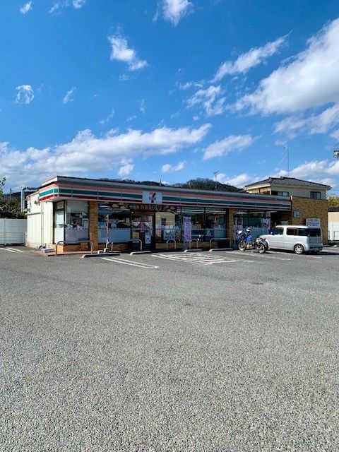コンビニ　セブンイレブンあきる野瀬戸岡店（コンビニ）まで230m