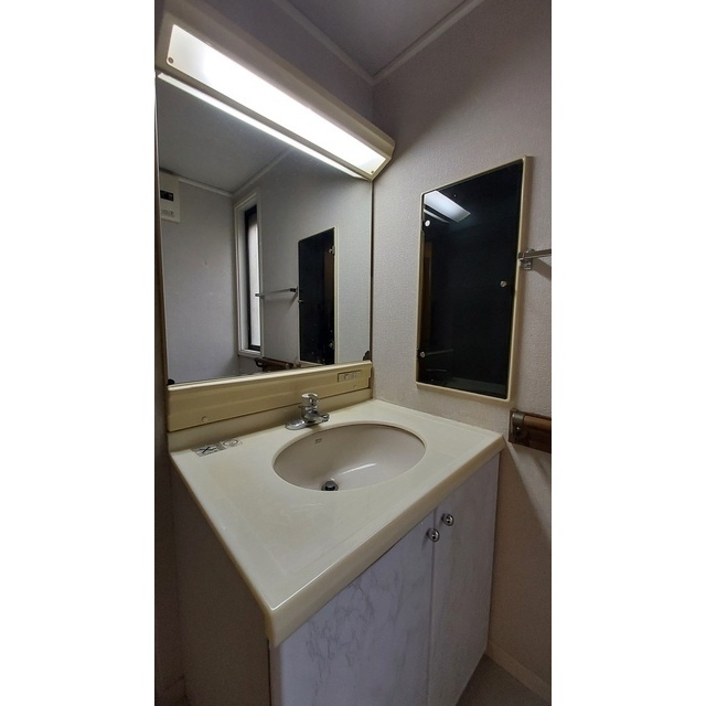 寝屋川市寿町戸建の内装写真