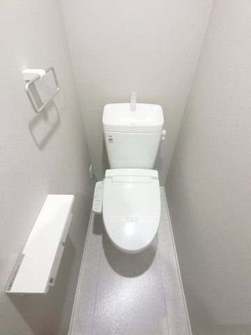 ＪＲ総武線 西船橋駅 徒歩11分 3階建 築4年のトイレ写真