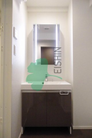 洗面設備　シンプルで使いやすい洗面台です！