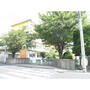 小学校　塚越小学校（小学校）まで320m