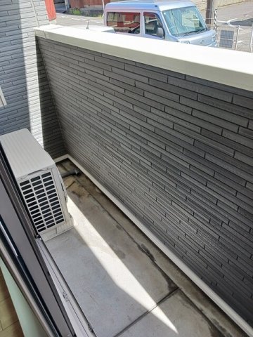 バルコニー　お洗濯にも便利なバルコニー付き