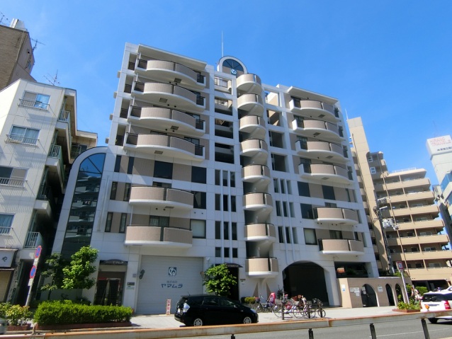 建物外観　立派な建物です