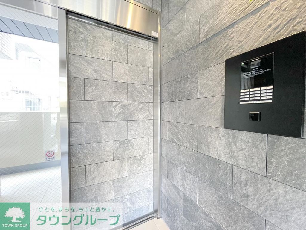 エントランス　★お問い合わせはタウンハウジングまで★