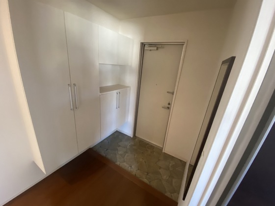 玄関　※別部屋の写真です