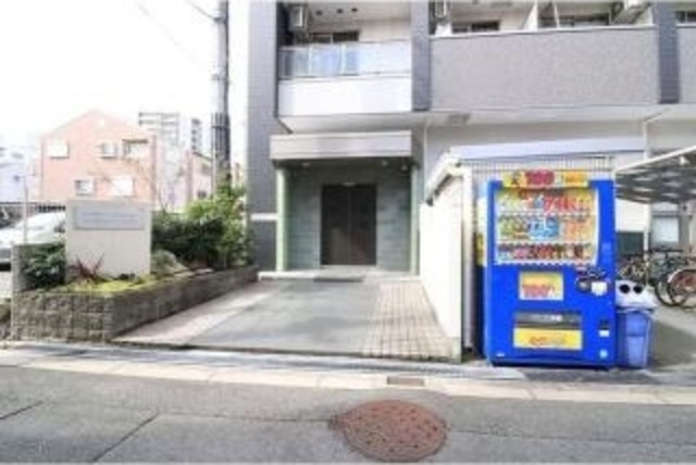 阪急神戸線 十三駅 徒歩3分 6階建 築20年の外観写真