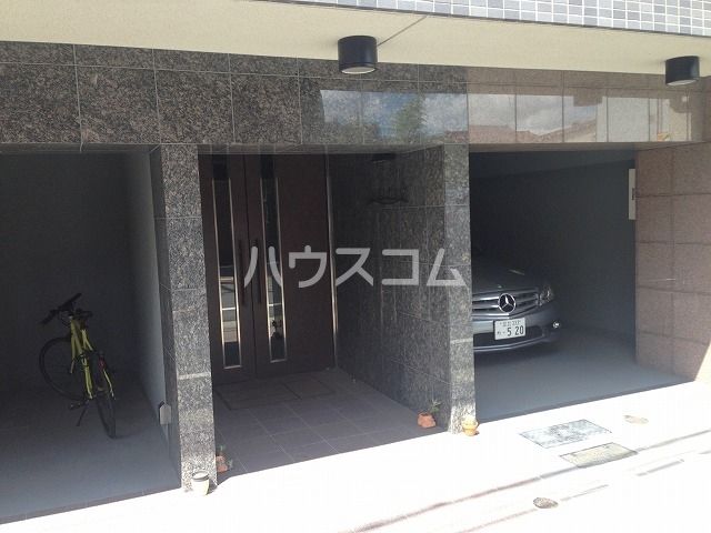 カサミラの外観写真
