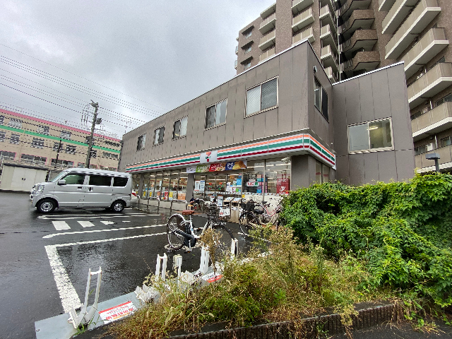 コンビニ　セブンイレブン板橋成増３丁目店（コンビニ）まで581m