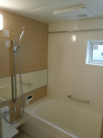 バス・シャワールーム　※別部屋写真です