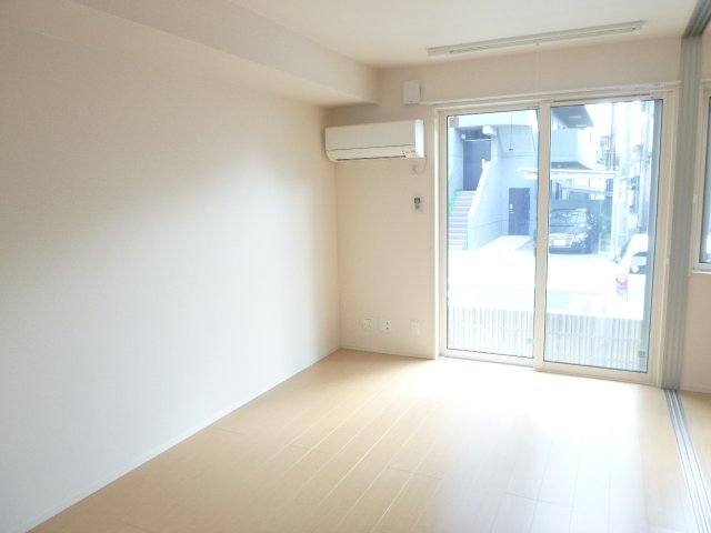 居室・リビング　※別部屋写真です