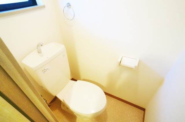ＪＲ鹿児島本線 竹下駅 徒歩5分 2階建 築23年のトイレ写真
