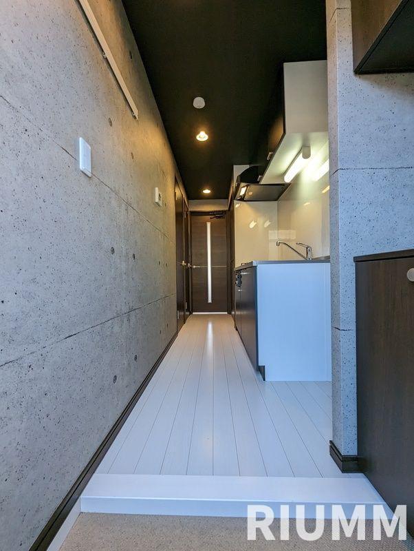 京王線 笹塚駅 徒歩6分 2階建 築15年の玄関写真