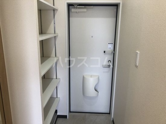 マルカビルの玄関写真