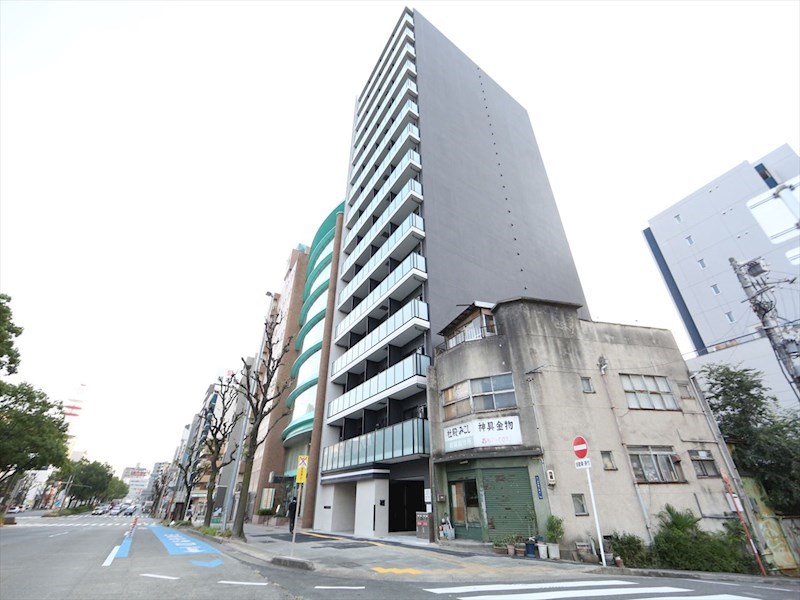 建物外観　外観　オートロック付　防犯カメラ付　宅配ＢＯＸ