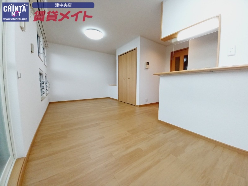 居室・リビング　同物件別部屋参考写真