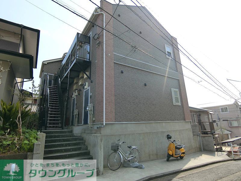建物外観　ヨーロピアンテイストなレンガ調のオシャレな外観です♪