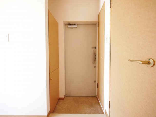 玄関　明るい玄関です