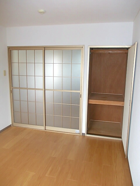 その他部屋・スペース　収納付の寝室です☆