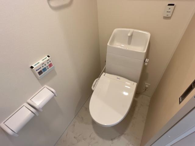 トイレ　シャワー付トイレ