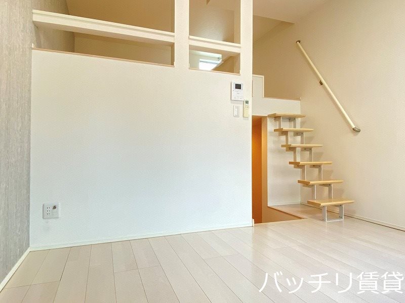 居室・リビング　同型タイプの為、現状を優先いたします