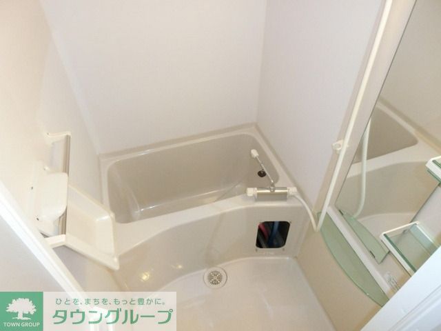 バス・シャワールーム　浴室乾燥機機能ございます