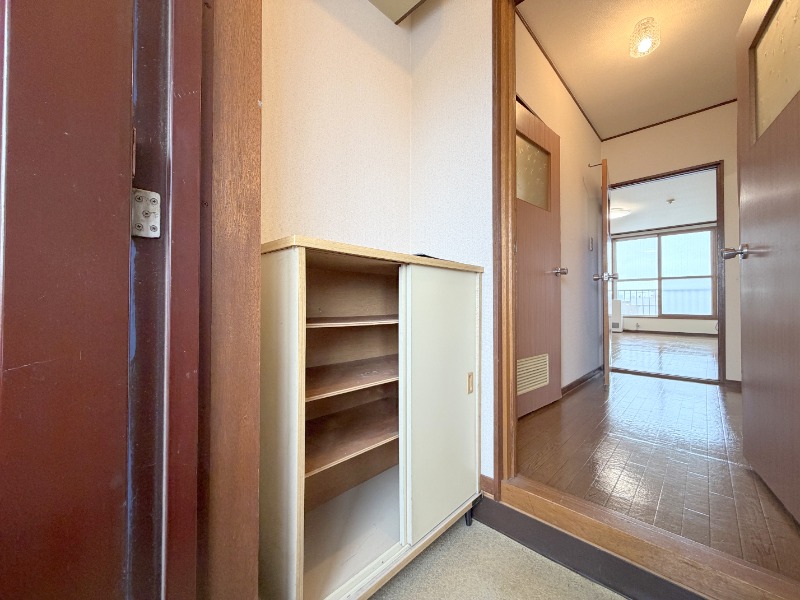 玄関　明るい玄関です