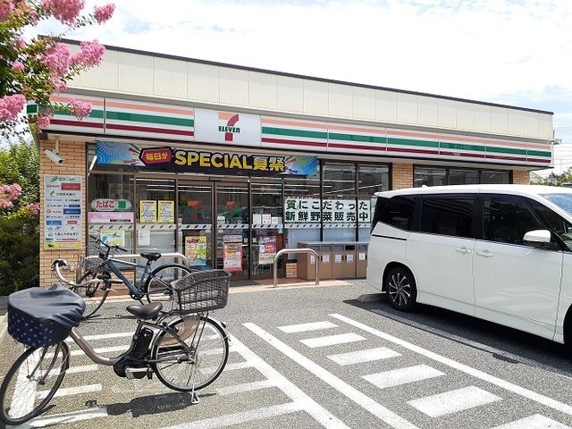 コンビニ　セブンイレブン（コンビニ）まで350m