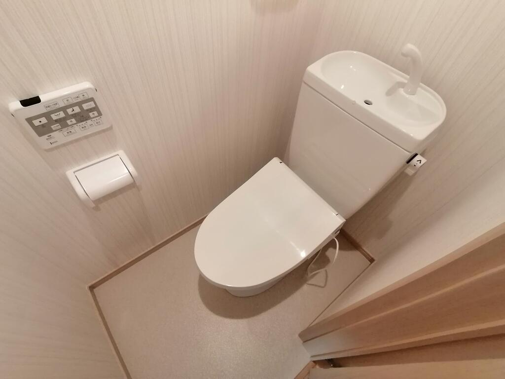 トイレ　※同施工物件参考写真※