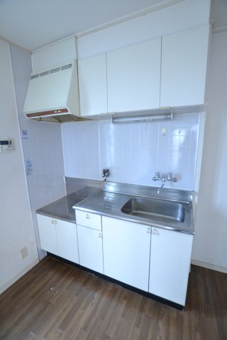 キッチン　同物件、別号室の参考写真です。