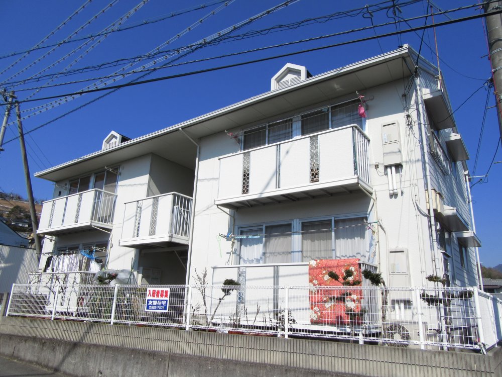 建物外観　日当たりが良くて、おまけに閑静な住宅地♪