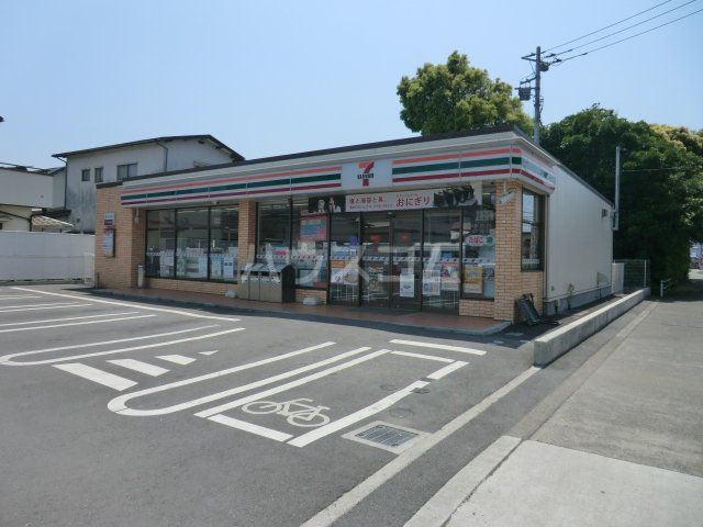 コンビニ　セブン-イレブン三島松本南店（コンビニ）まで460m