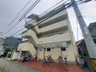 メゾン湯渡の建物外観