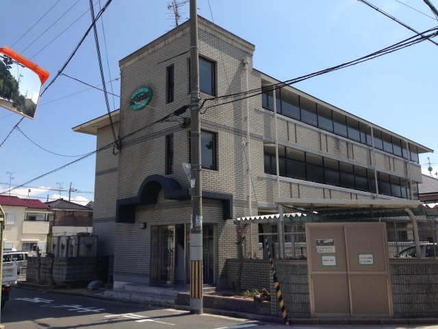 【堺市北区百舌鳥本町のマンションの建物外観】