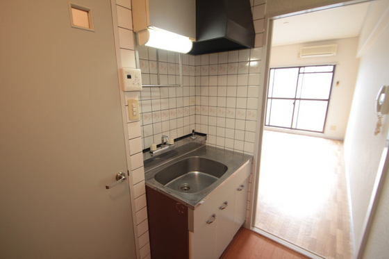 キッチン　※別部屋の写真です