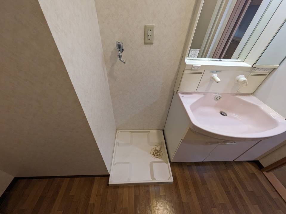 洗面設備　洗濯機置場