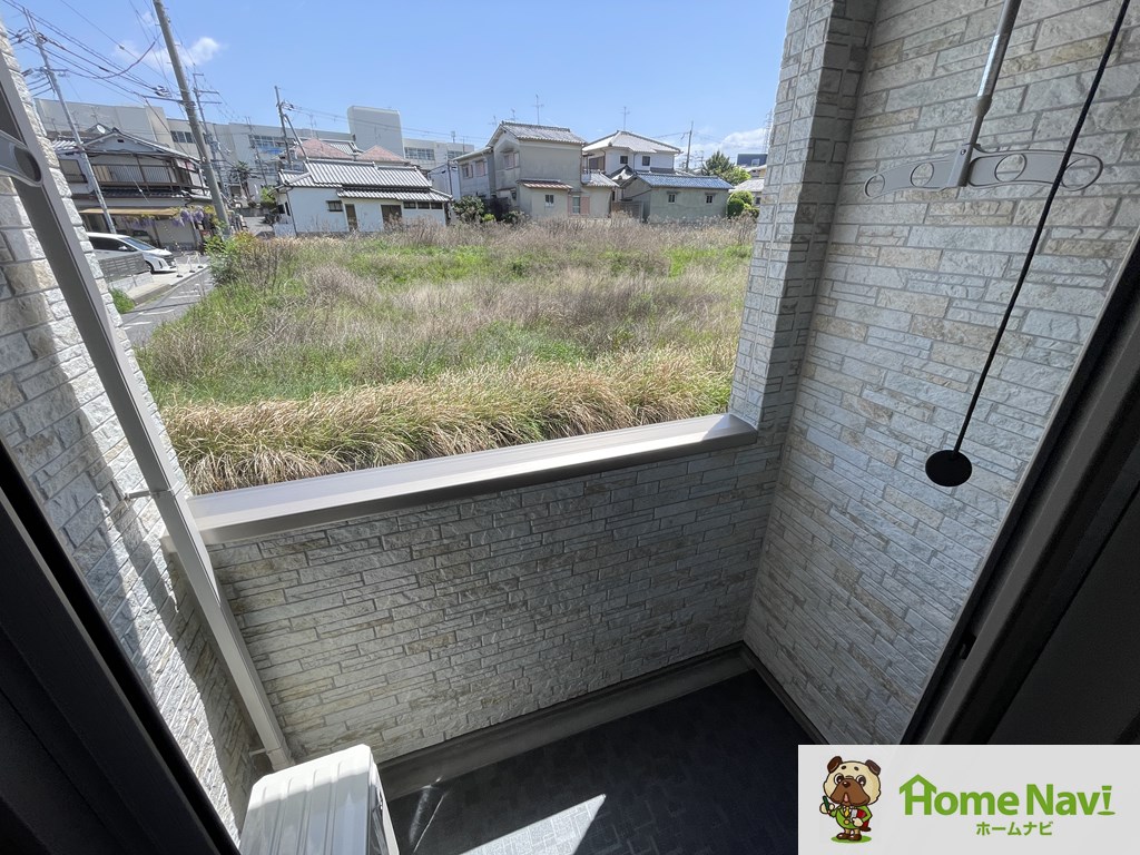 バルコニー　東向きです。