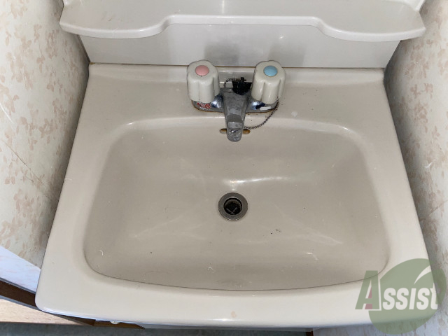 洗面設備　独立洗面台があれば、忙しい朝も快適です。