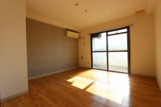 居室・リビング　※別部屋の写真です