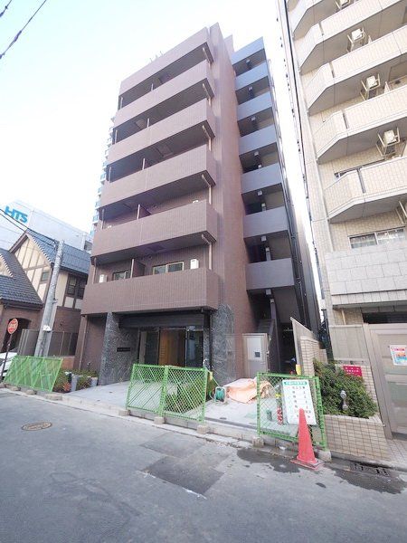 川崎市川崎区本町のマンションの建物外観