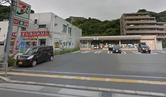 【横浜市磯子区森のマンションのコンビニ】