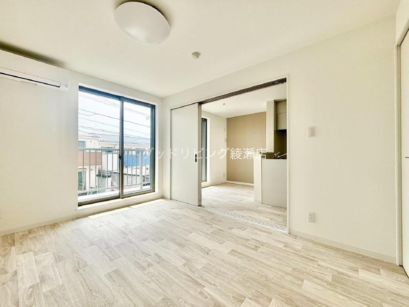 居室・リビング　2025/09.09/201号室/若松