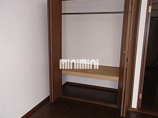 収納　棚＆ハンガーポール付